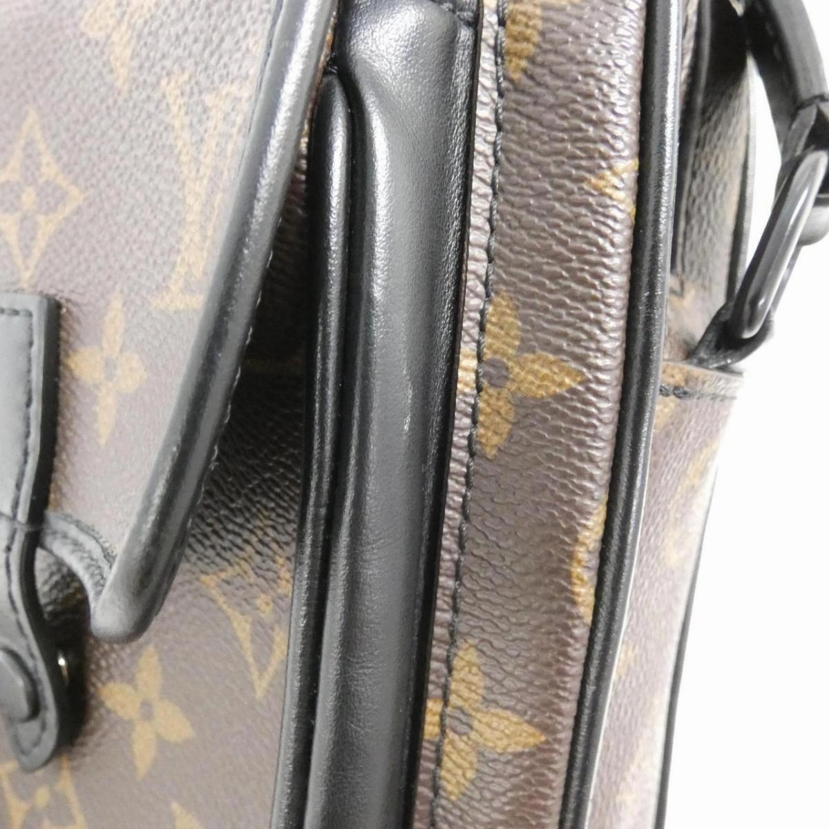 Louis Vuitton Monochromatic MacArthur Christopher Wearable Wallet M69404 Shoulder Bag