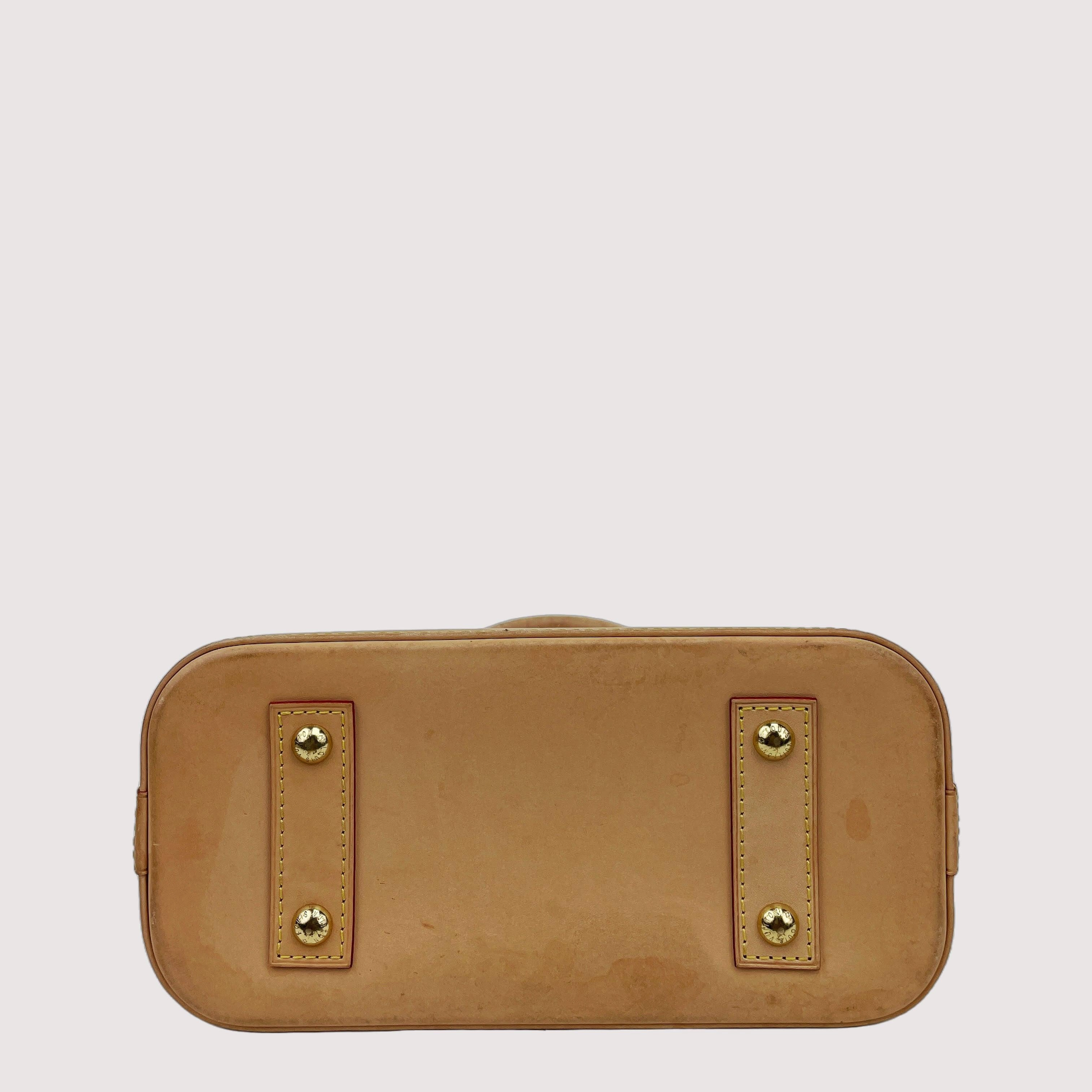 LOUIS VUITTON Monogram Alma BB Shoulderbag