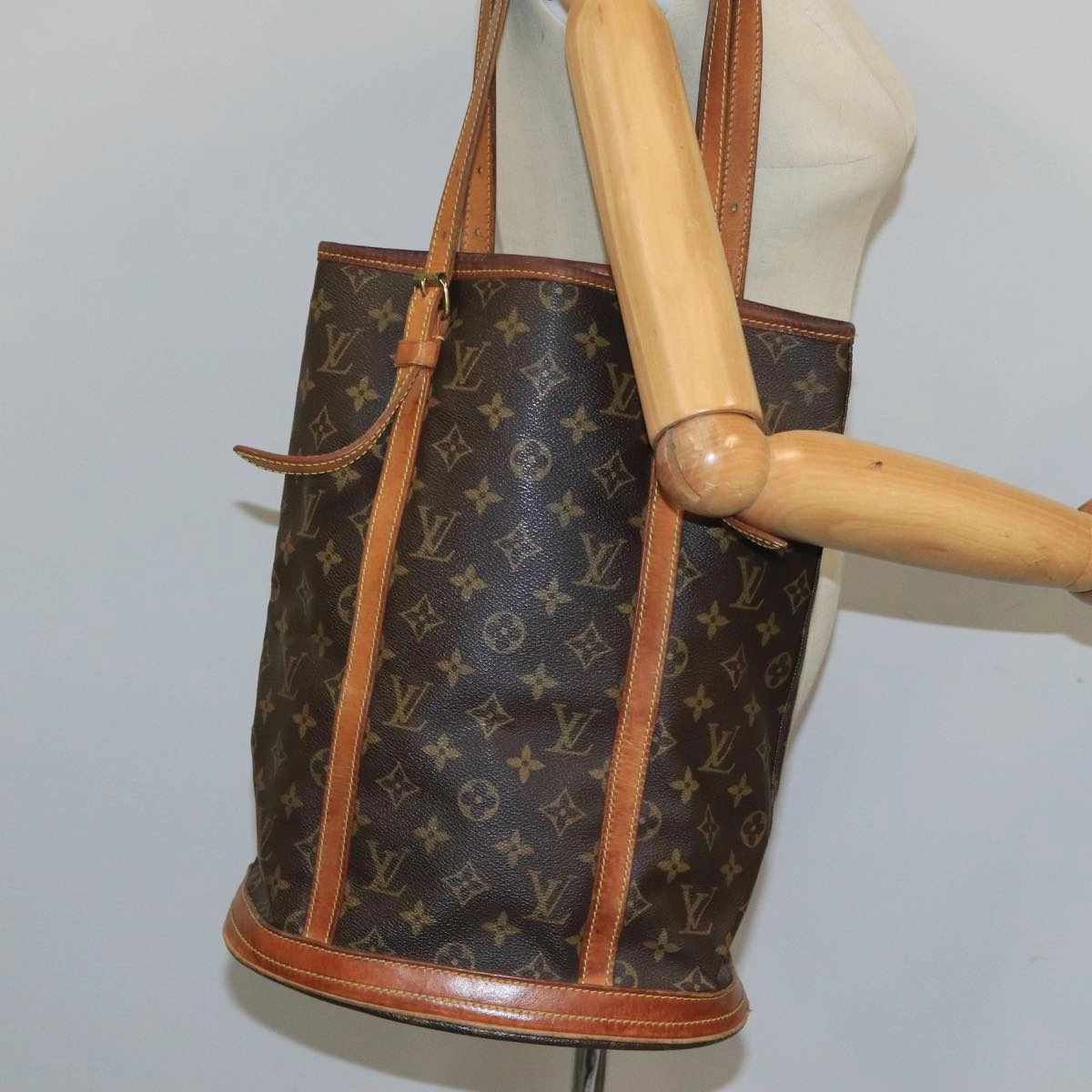 LOUIS VUITTON Monogram Bucket GM Shoulder Bag M42236 LV th5501