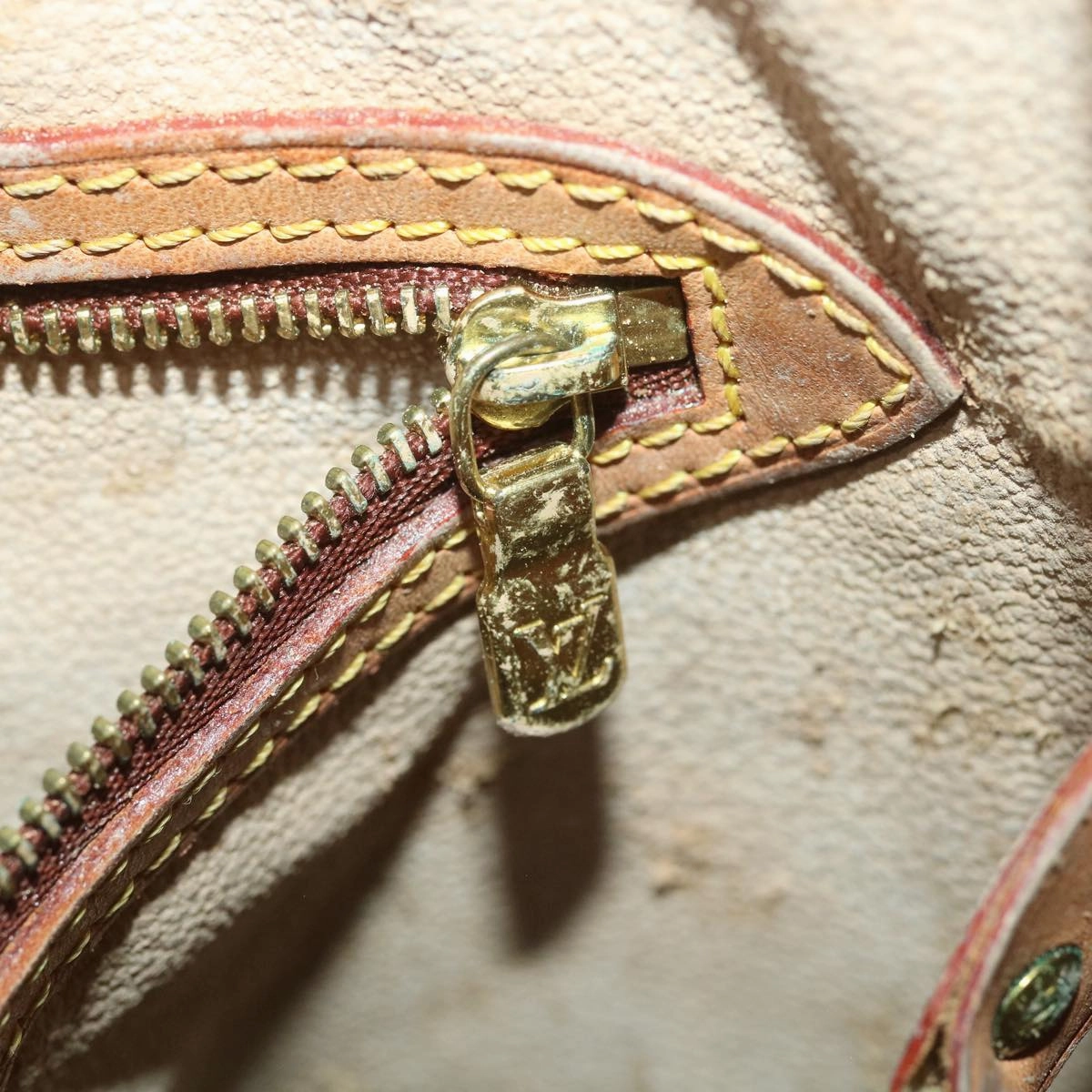 LOUIS VUITTON Monogram Bucket PM Shoulder Bag M42238 LV hk646