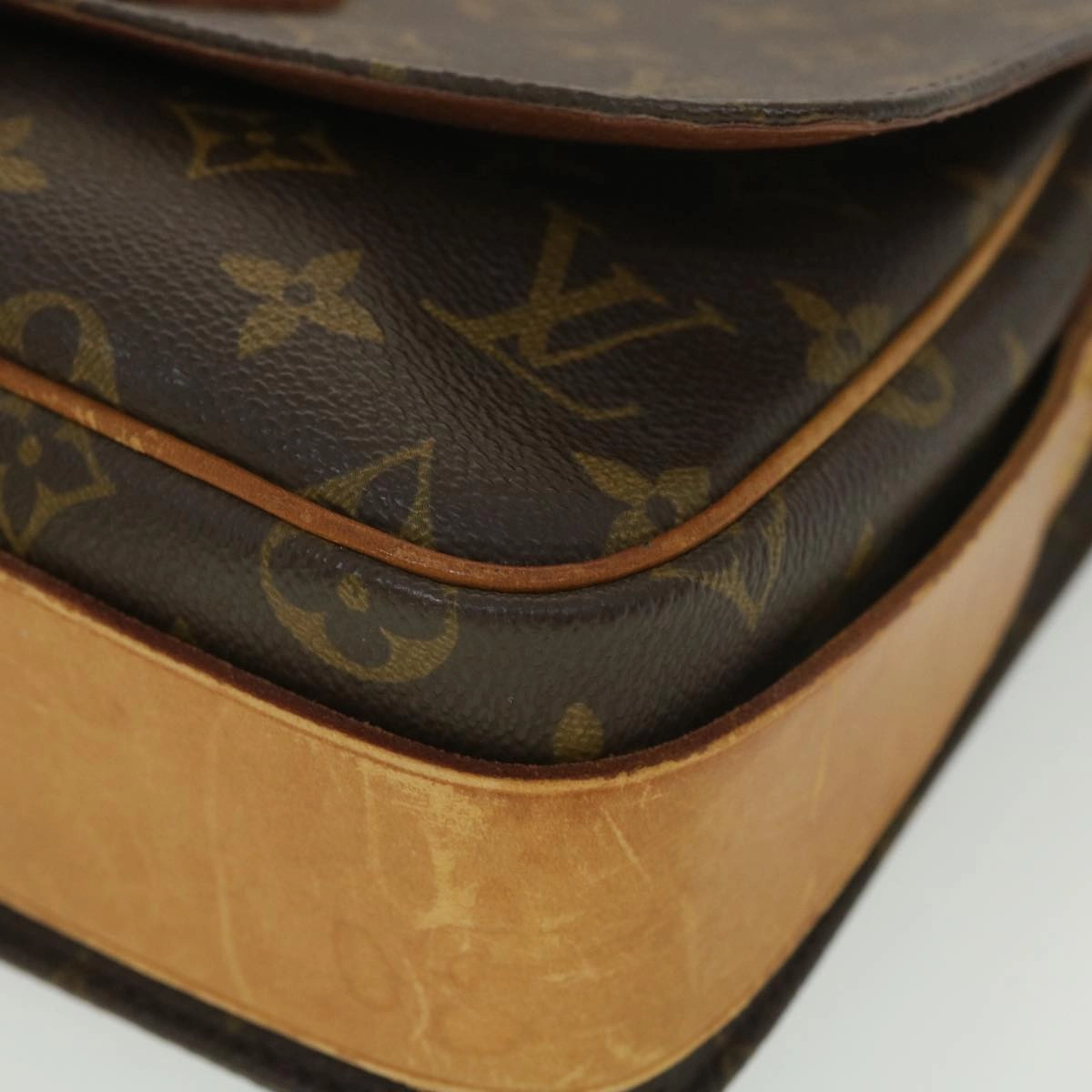 LOUIS VUITTON Monogram Cartouchiere MM Shoulder Bag M51253 LV rd4529