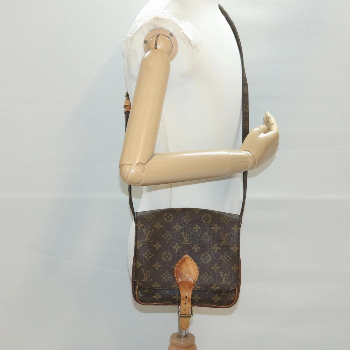 LOUIS VUITTON Monogram Cartouchiere MM Shoulder Bag M51253 LV rd4529