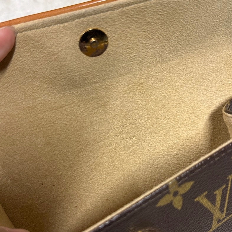 Louis Vuitton Monogram Crossbody Bag BAT Brown