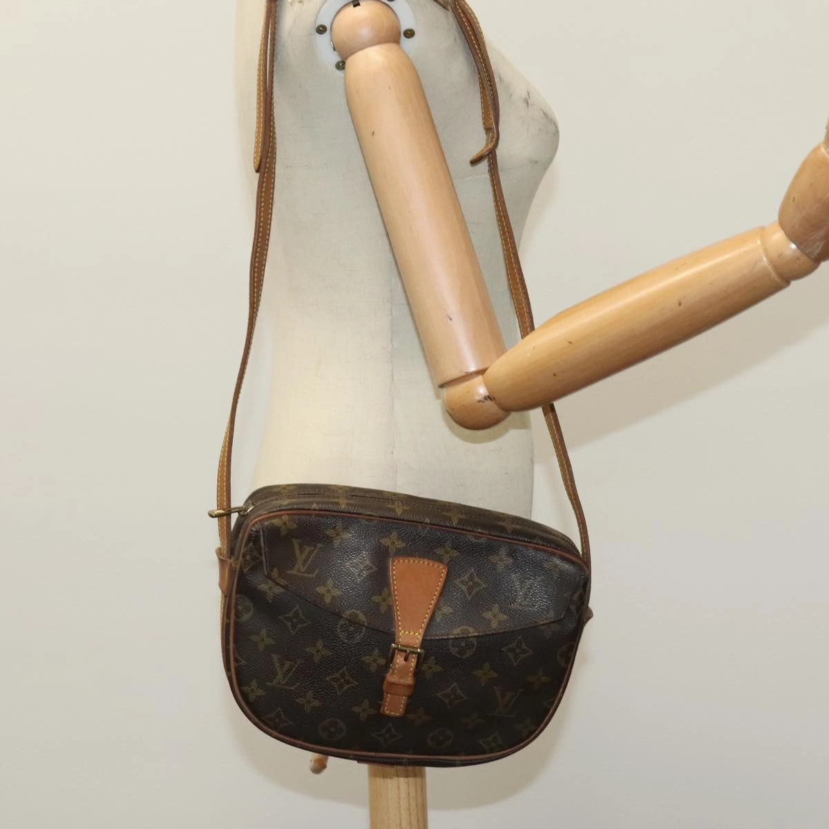 LOUIS VUITTON Monogram Jeune Fille MM Shoulder Bag M51226 LV 105523