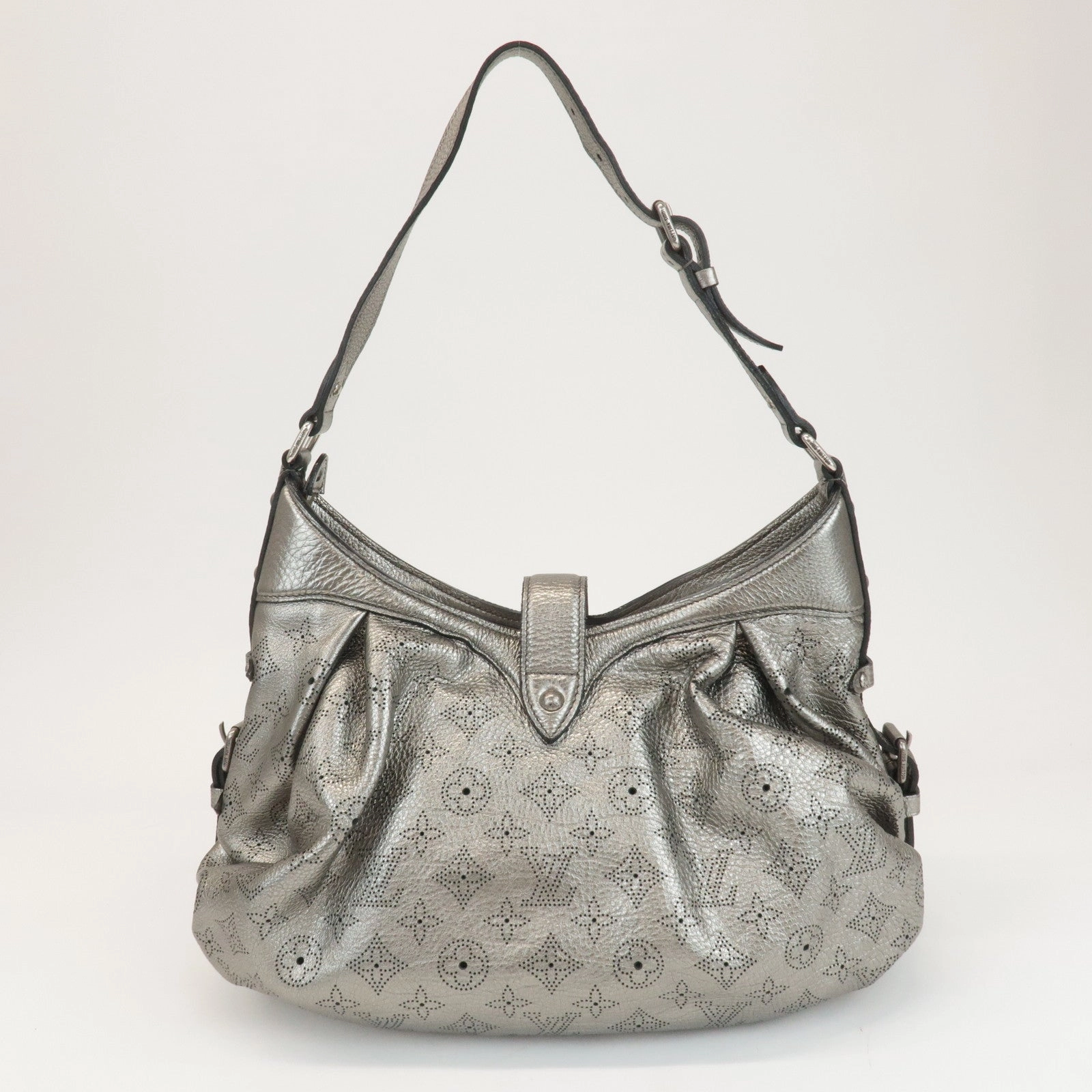 Louis Vuitton Monogram Mahina XS Shoulder Bag MetalicSilver M95718