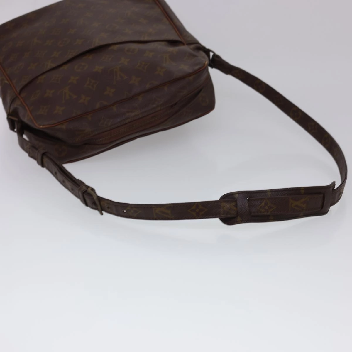 LOUIS VUITTON Monogram Marceau Shoulder Bag No.70 LV rd4832