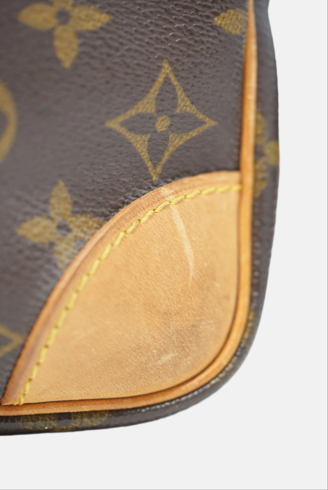 Louis Vuitton Monogram Nile Crossbody 1990