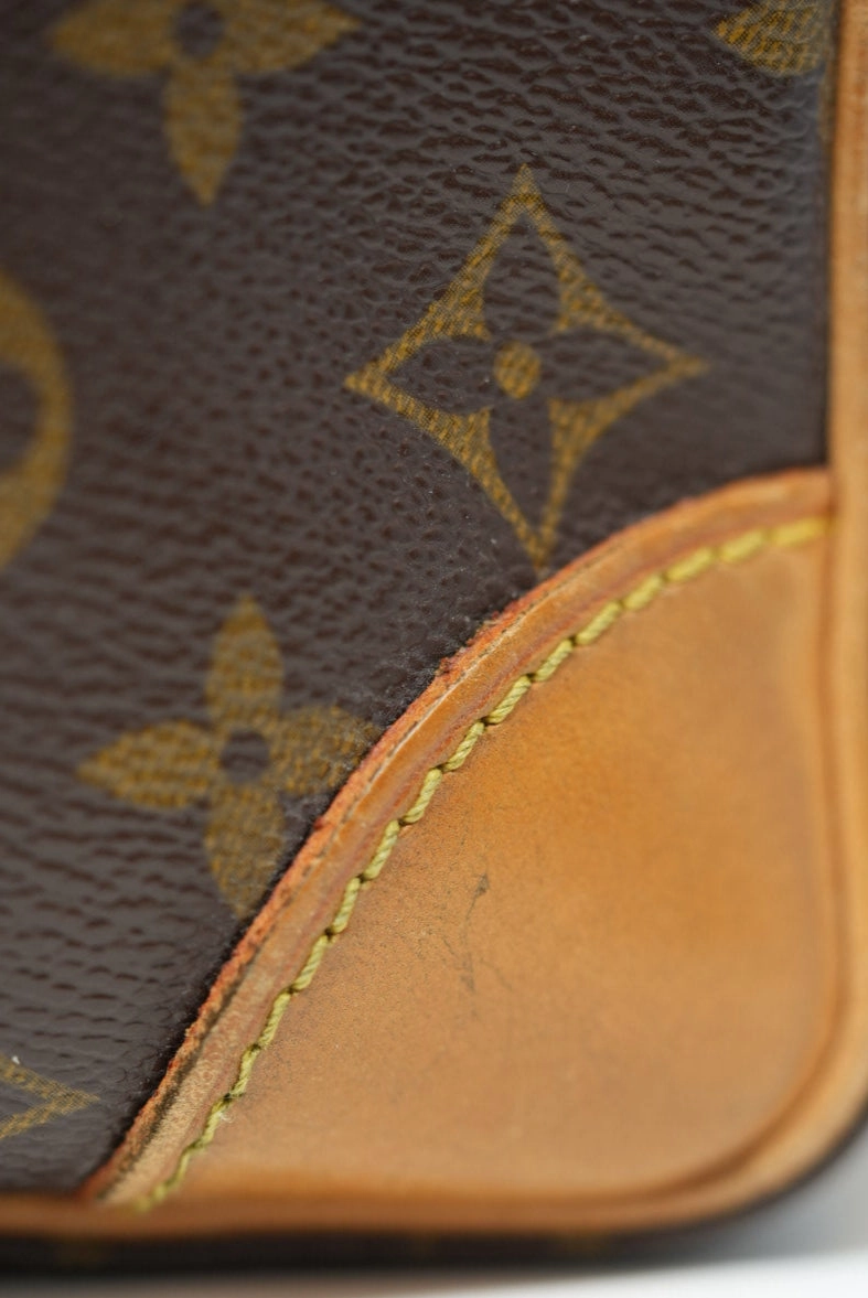Louis Vuitton Monogram Nile Crossbody 1990