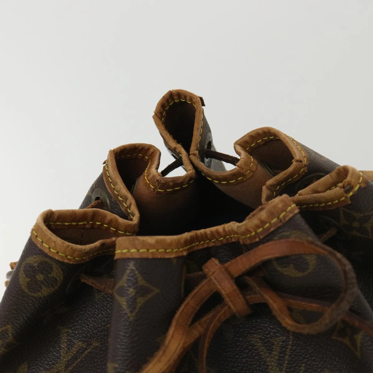 LOUIS VUITTON Monogram Noe Shoulder Bag M42224 LV rd4653
