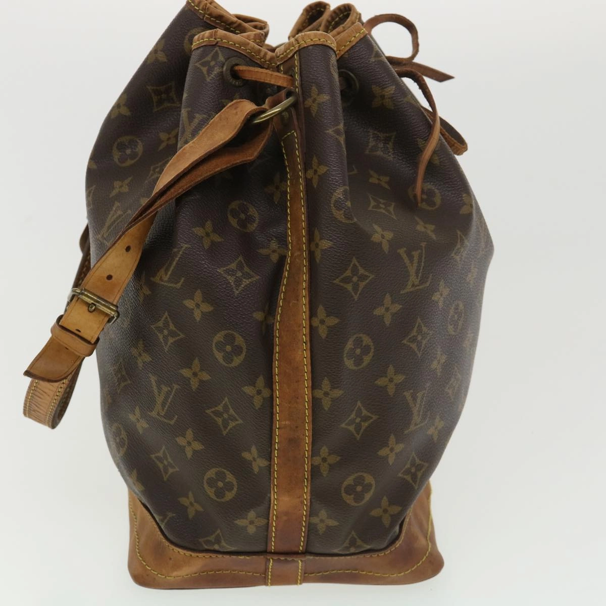 LOUIS VUITTON Monogram Noe Shoulder Bag M42224 LV rd4653