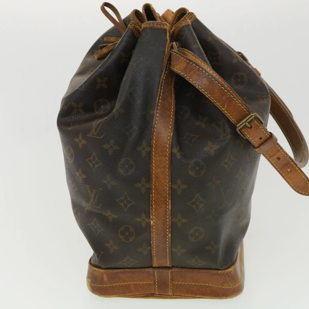 LOUIS VUITTON Monogram Noe Shoulder Bag M42224 LV rd4660