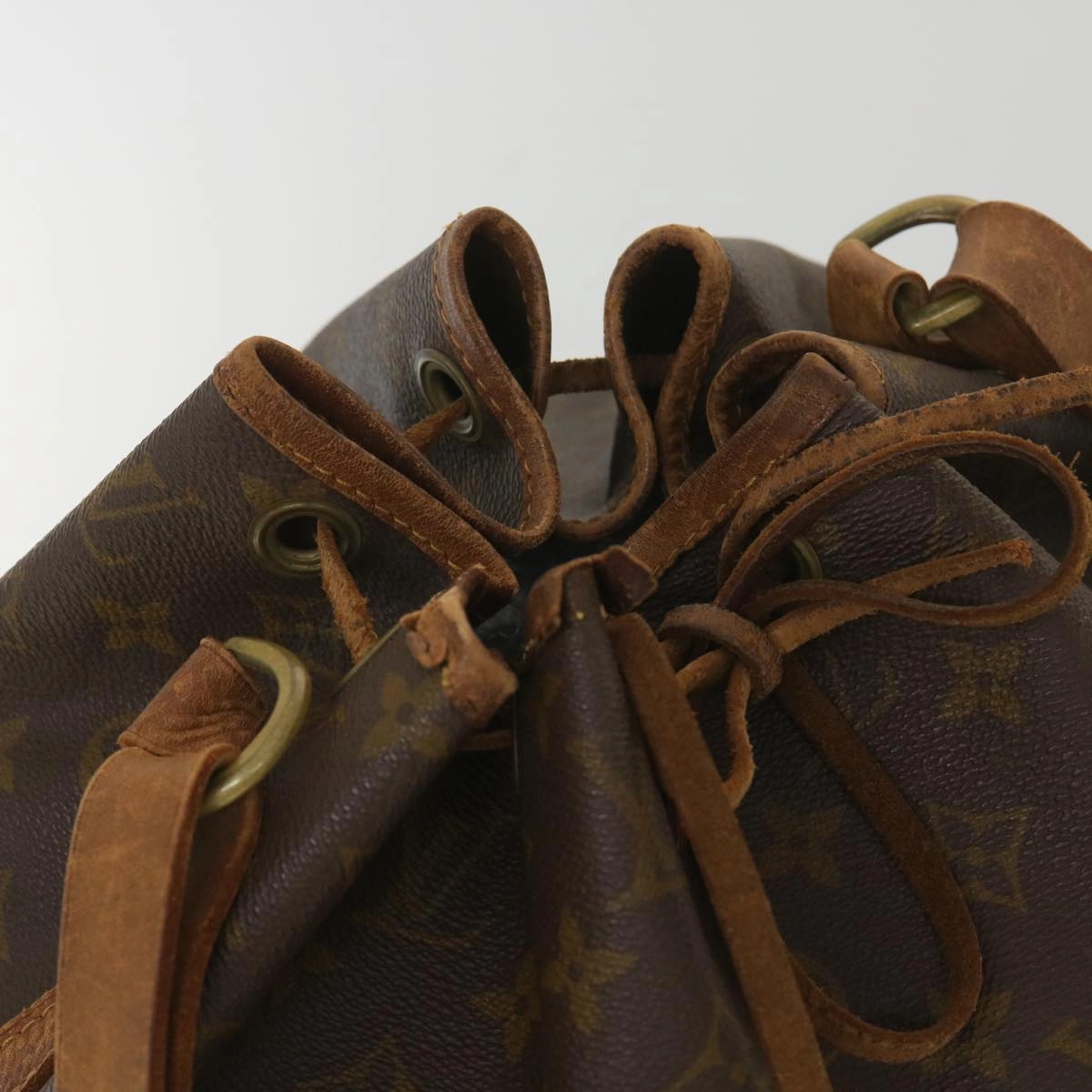 LOUIS VUITTON Monogram Noe Shoulder Bag Vintage M42224 LV rd4483