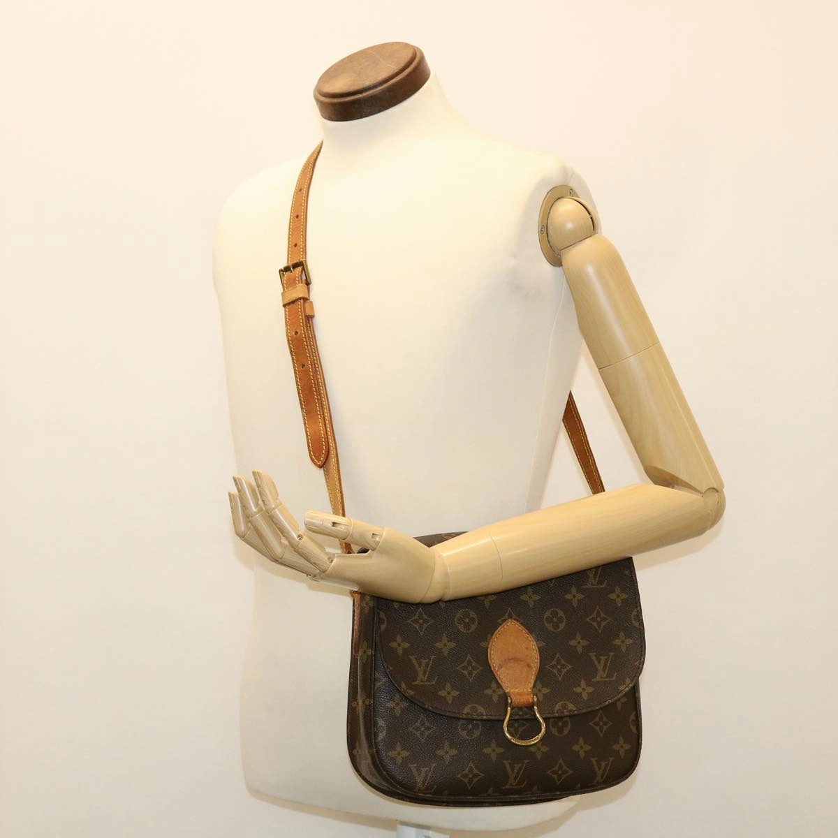LOUIS VUITTON Monogram Saint Cloud GM Shoulder Bag M51242 LV 37567