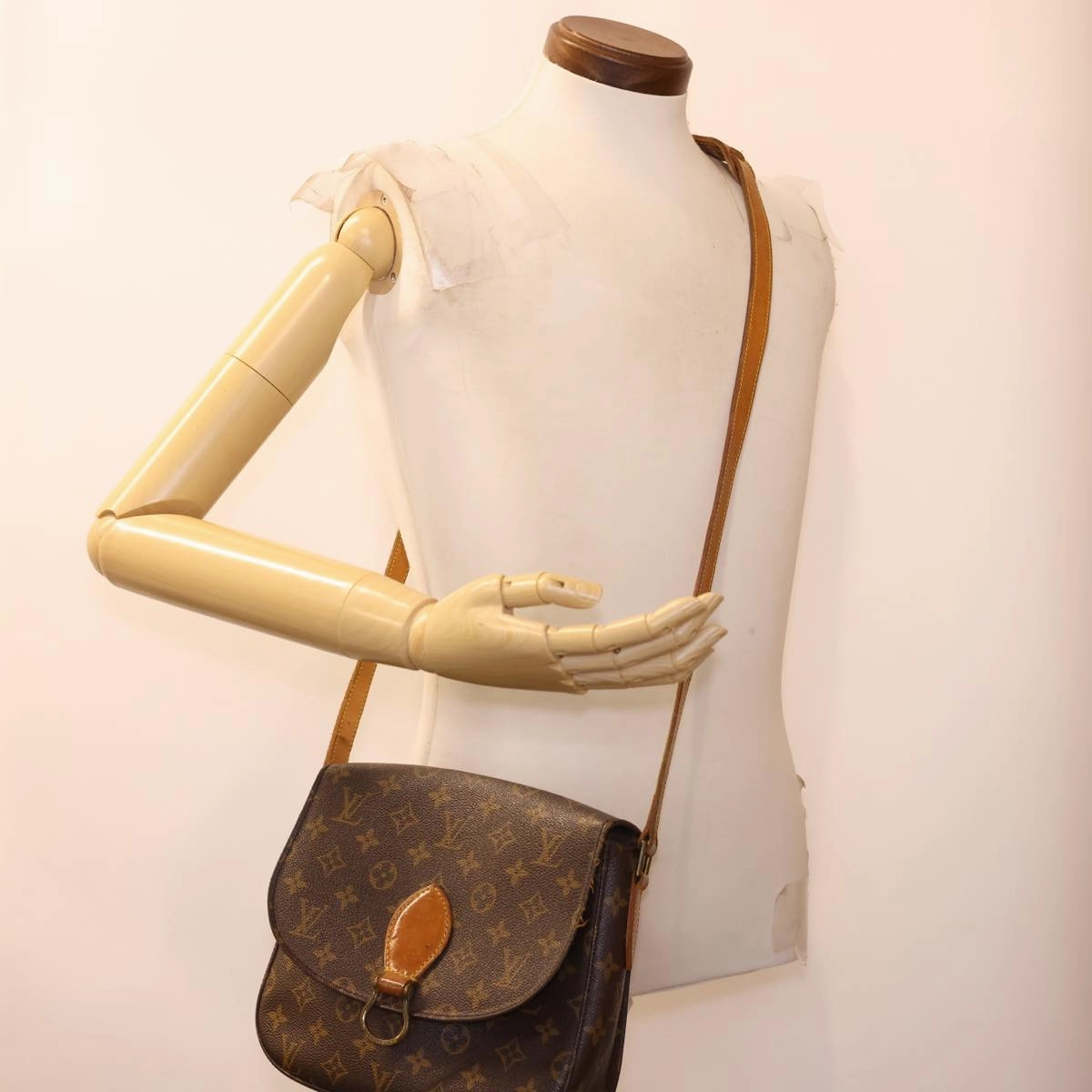 LOUIS VUITTON Monogram Saint Cloud GM Shoulder Bag M51242 LV 39748