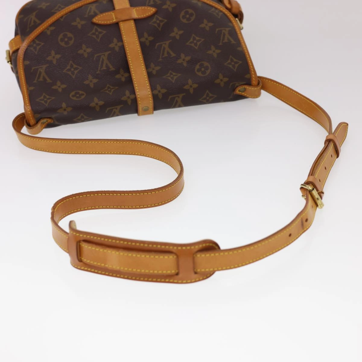 LOUIS VUITTON Monogram Saumur 30 Shoulder Bag M42256 LV yk6438
