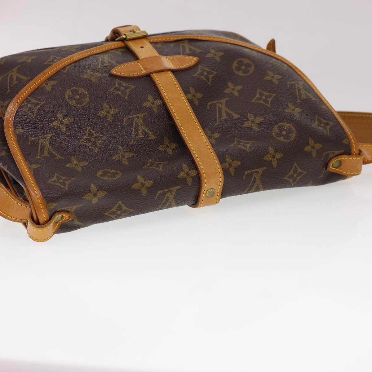 LOUIS VUITTON Monogram Saumur 30 Shoulder Bag M42256 LV yk6438