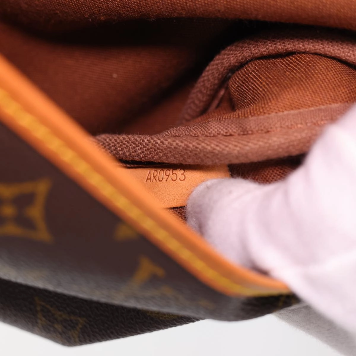 LOUIS VUITTON Monogram Saumur 30 Shoulder Bag M42256 LV yk6438