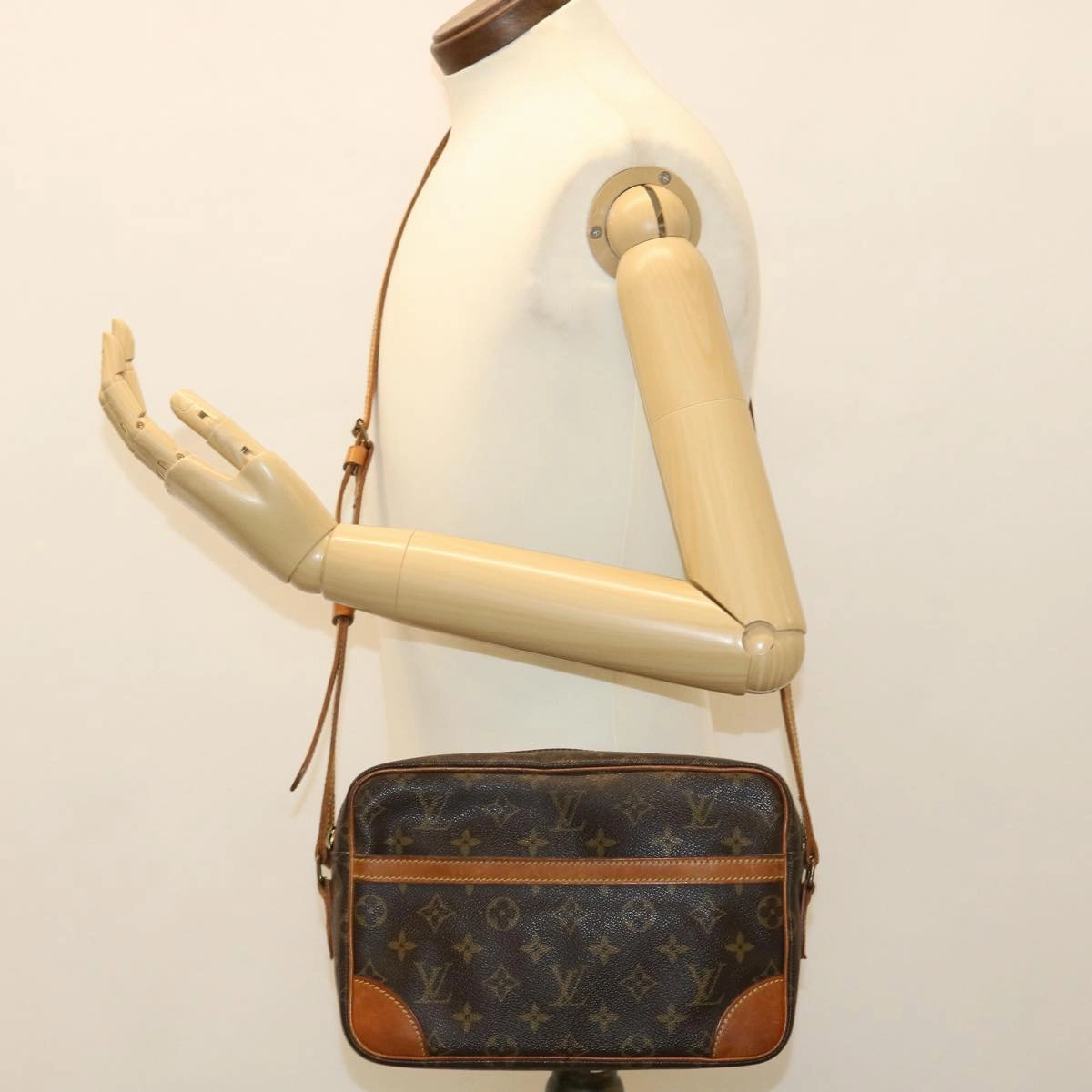 LOUIS VUITTON Monogram Trocadero 27 Shoulder Bag M51274 LV ac1917