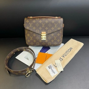 Louis Vuitton Pochette Metis Brown Monogram Shoulder Bag