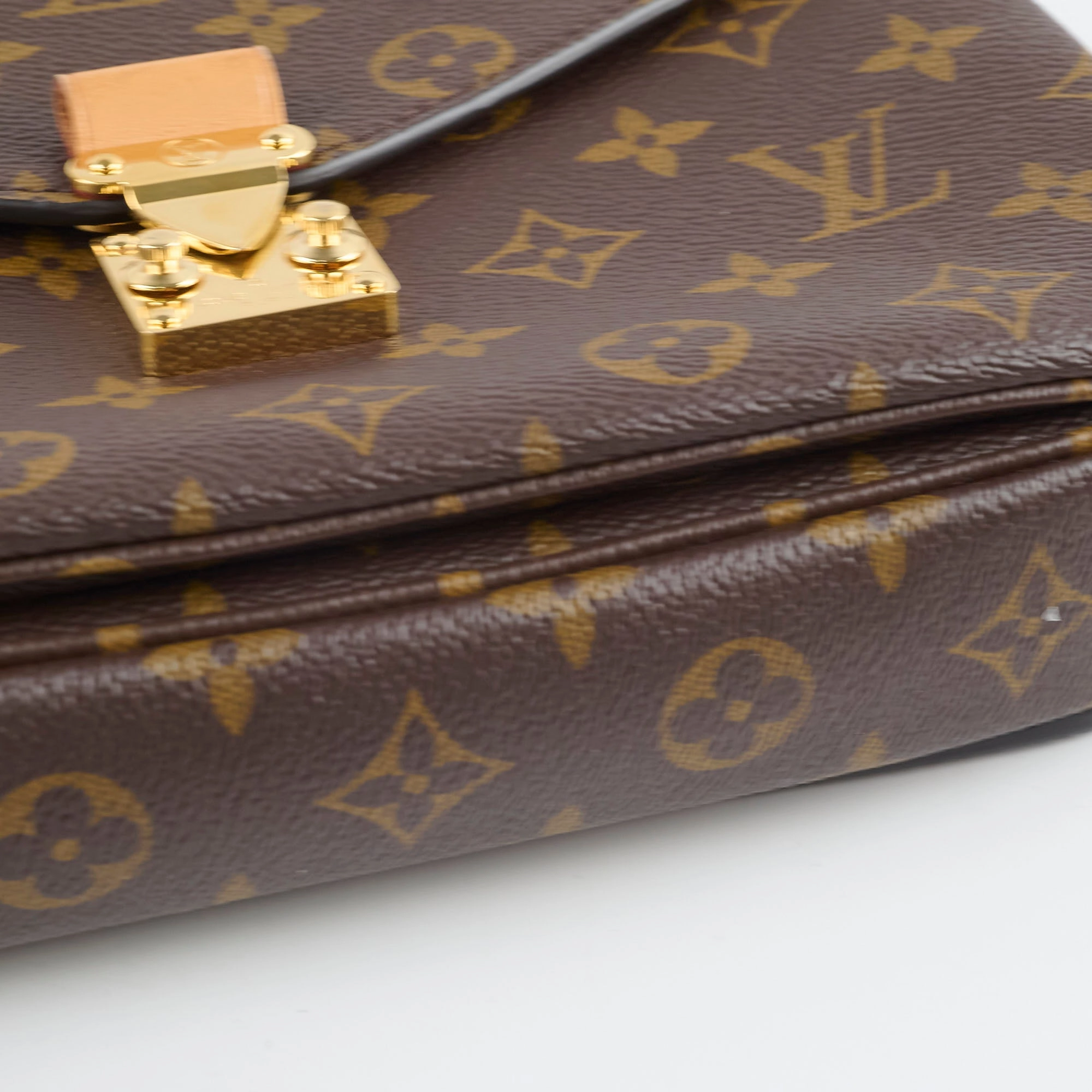 Louis Vuitton Pochette Metis Monogram