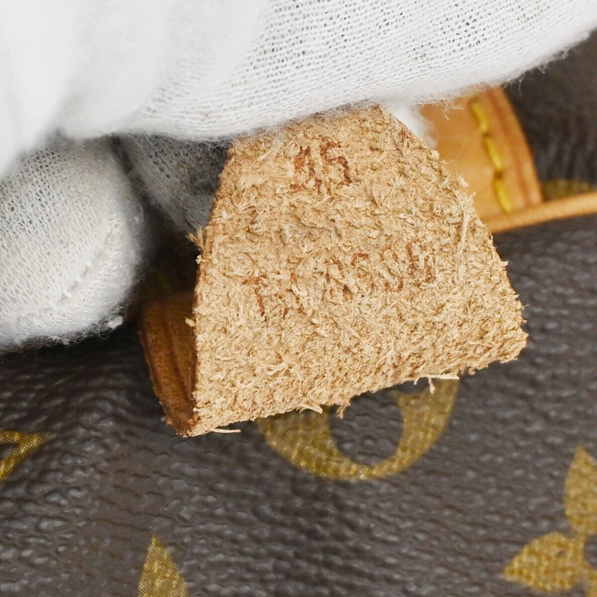 Louis Vuitton Sac Souple  Canvas Shoulder Bag ()