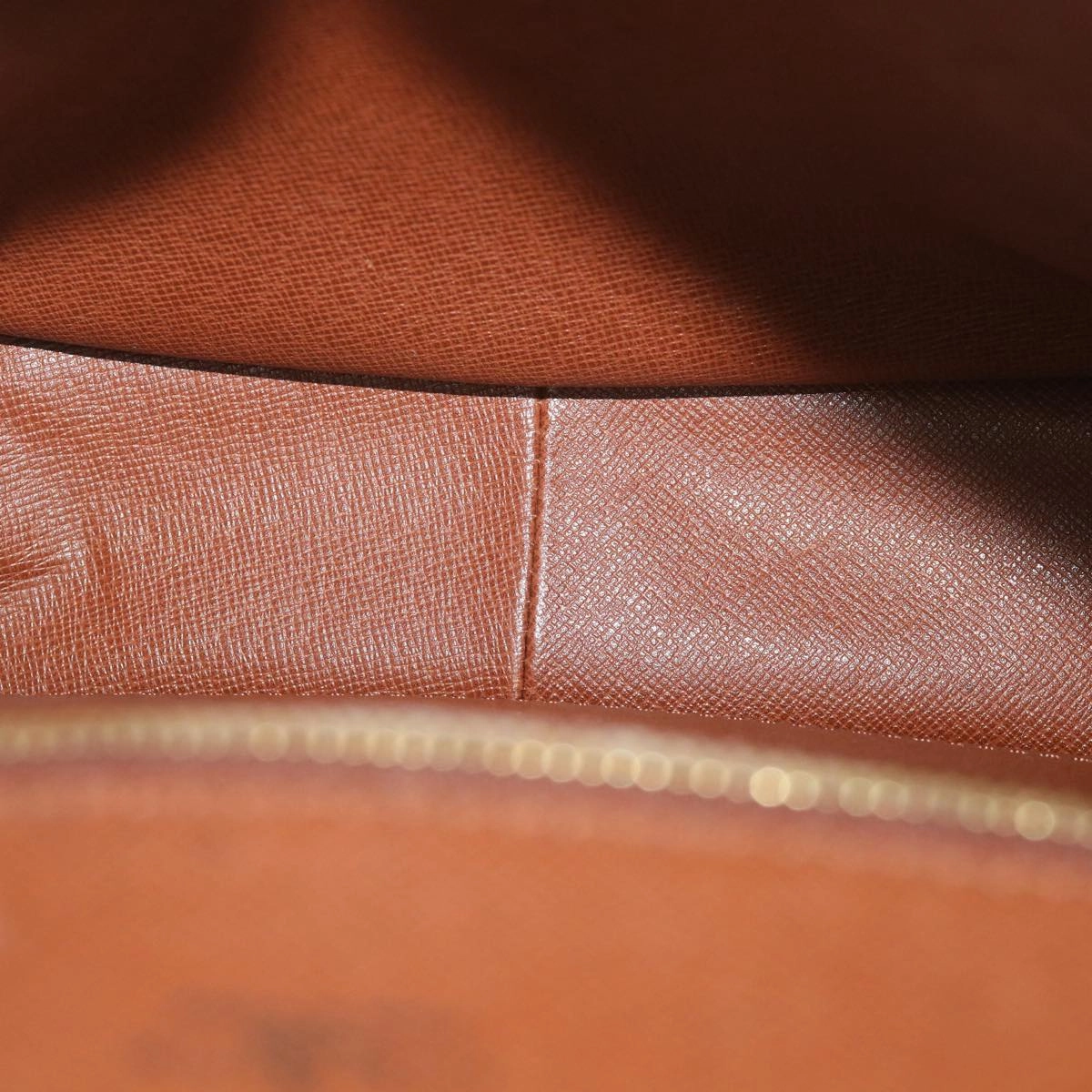 Louis Vuitton Saint Cloud  Canvas Shoulder Bag ()