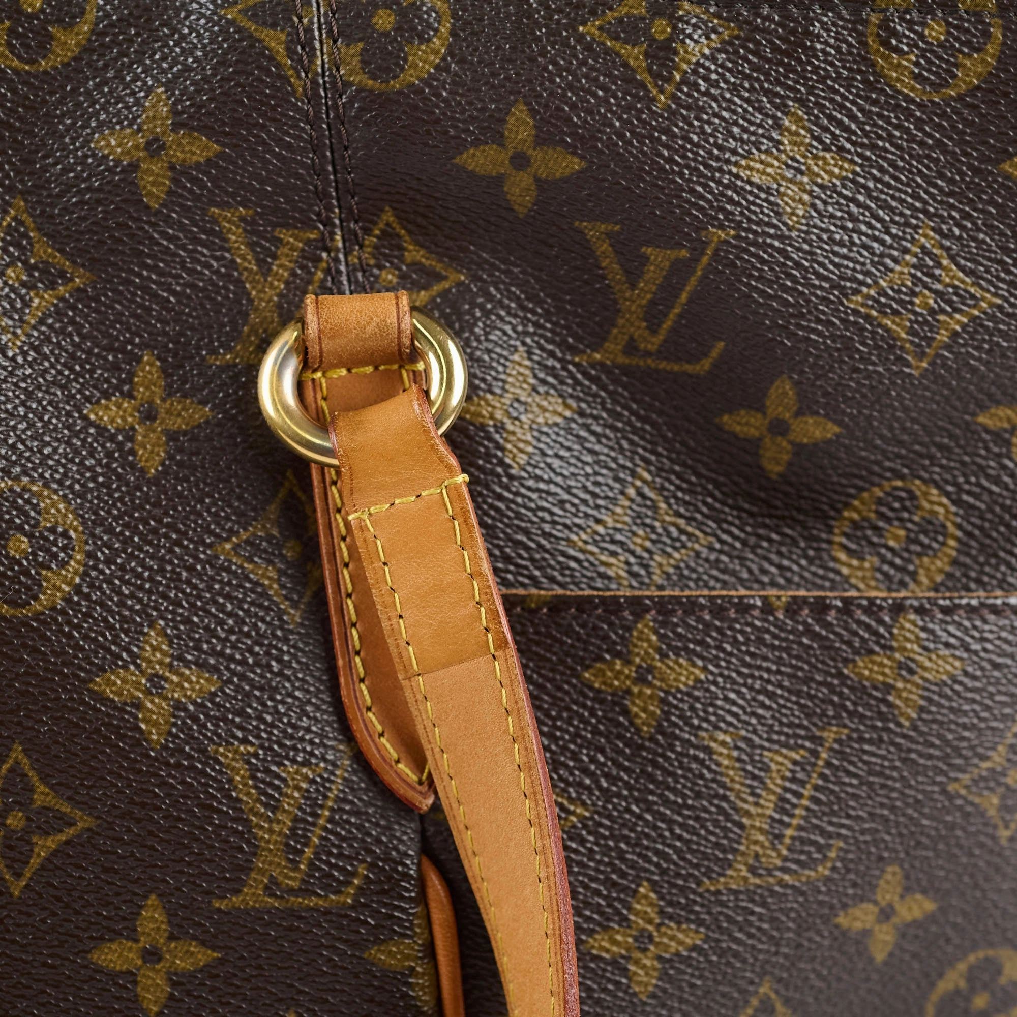 Louis Vuitton Totally MM Monogram With Bag Charm