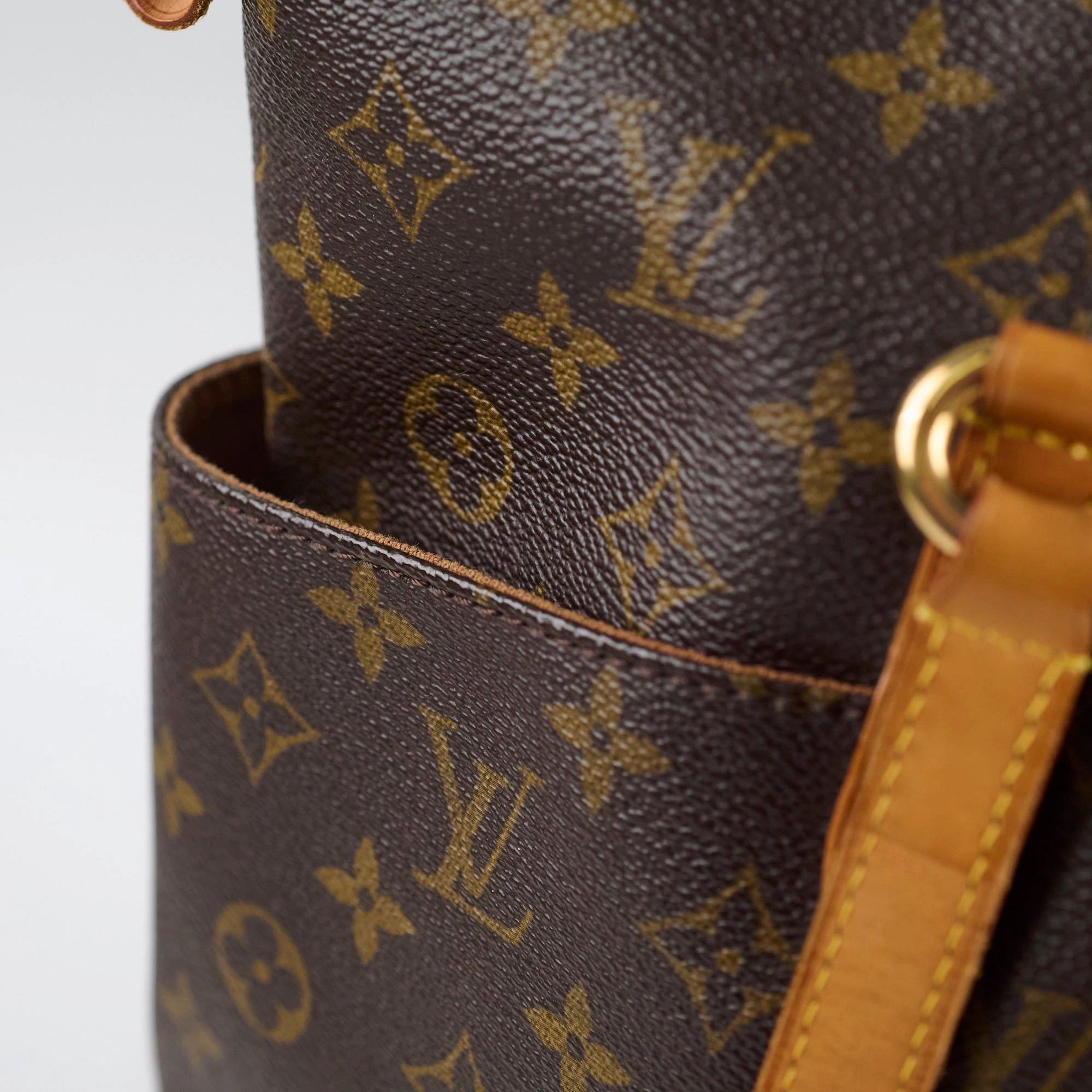 Louis Vuitton Totally MM Monogram With Bag Charm