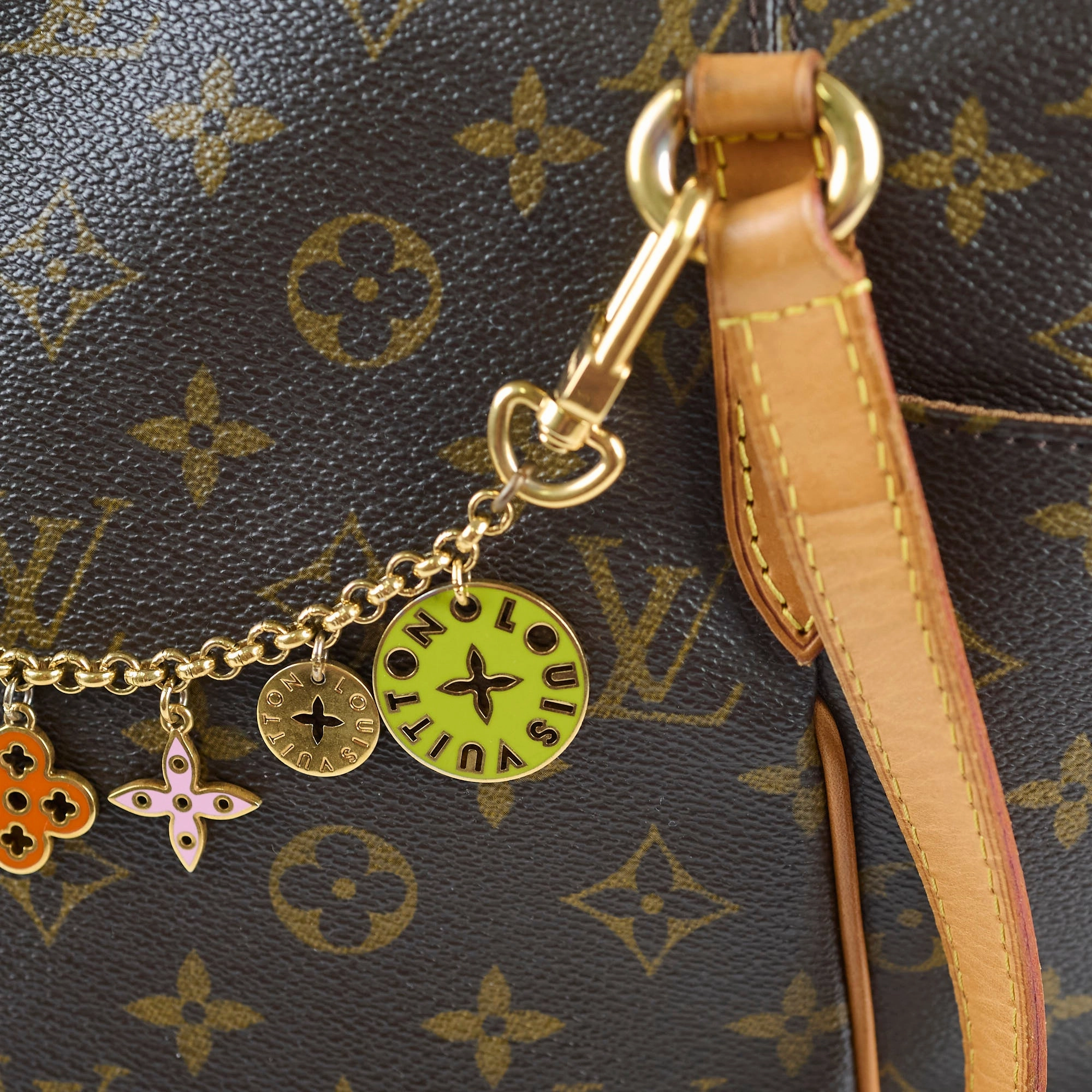 Louis Vuitton Totally MM Monogram With Bag Charm