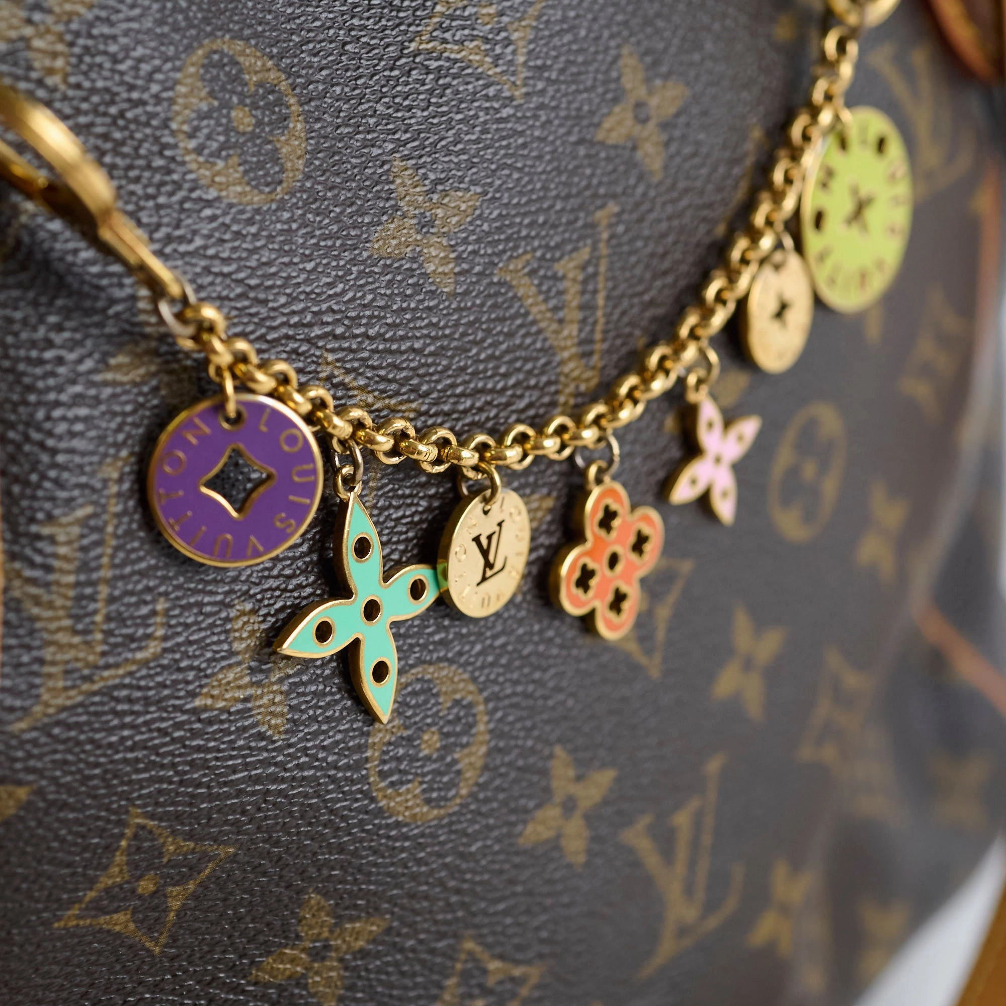 Louis Vuitton Totally MM Monogram With Bag Charm