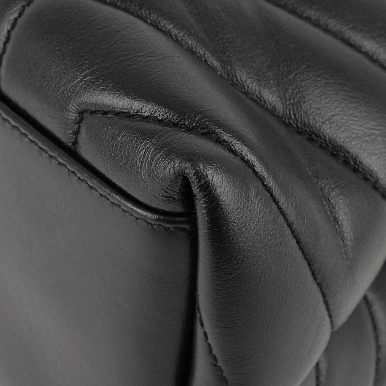 Loulou Medium Calfskin Shoulder Bag