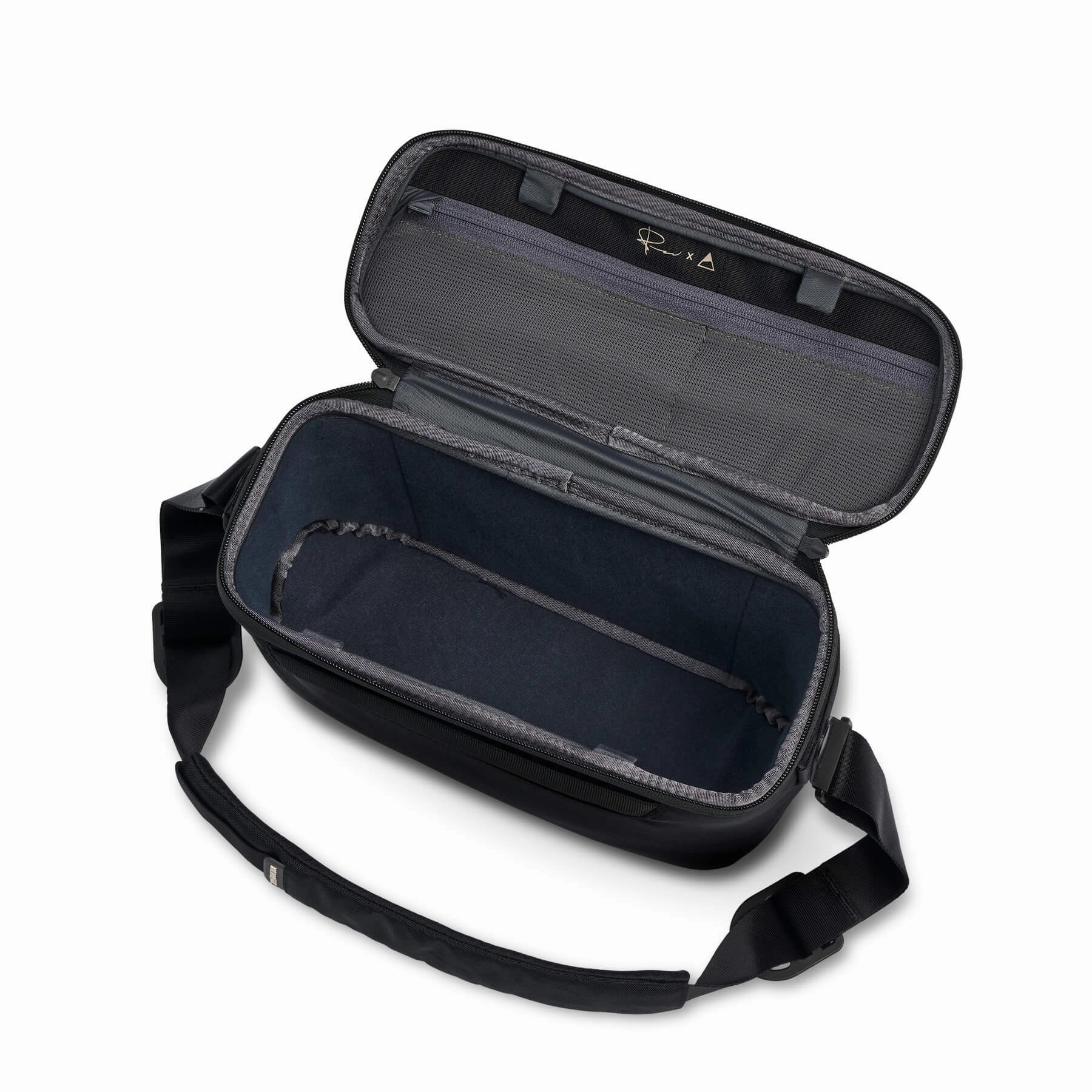 Luma Camera Sling 12L