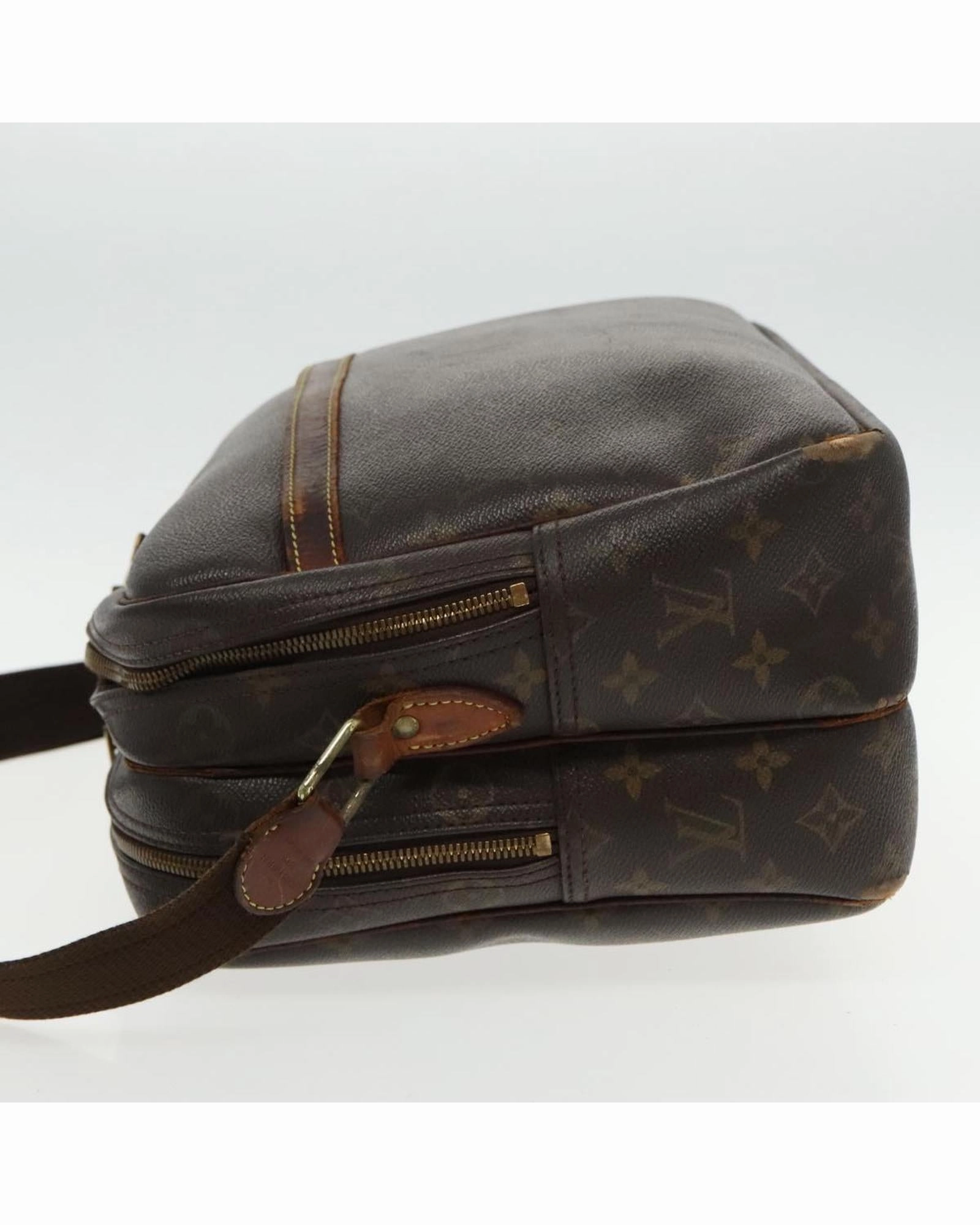 Monogram Reporter GM Shoulder Bag