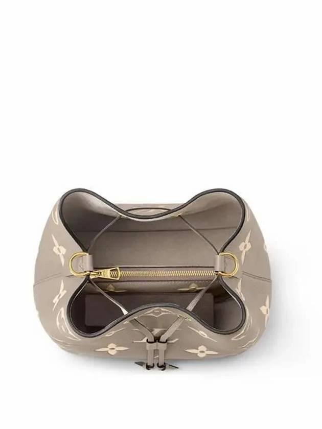 Neonoe MM Shoulder Bag Cream