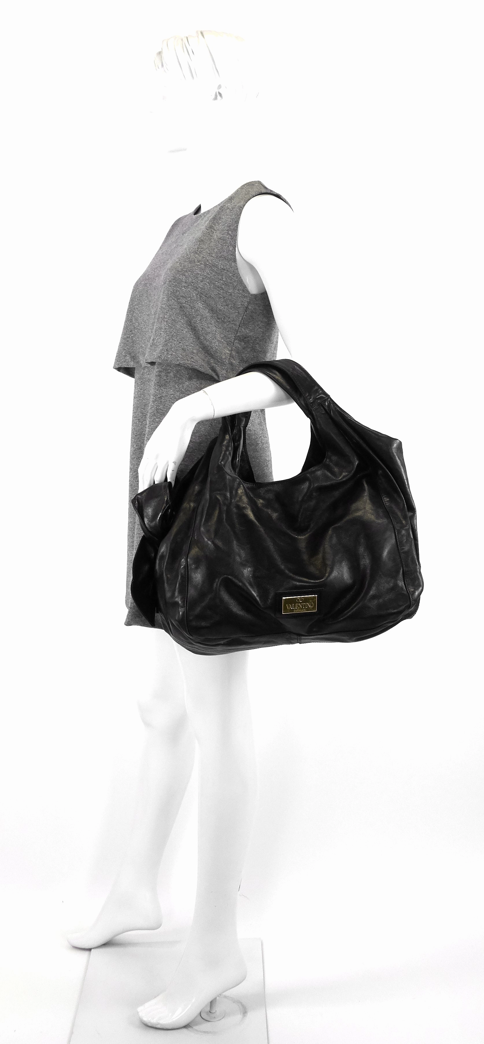 Nuage Bow Crinkled Leather Hobo Bag