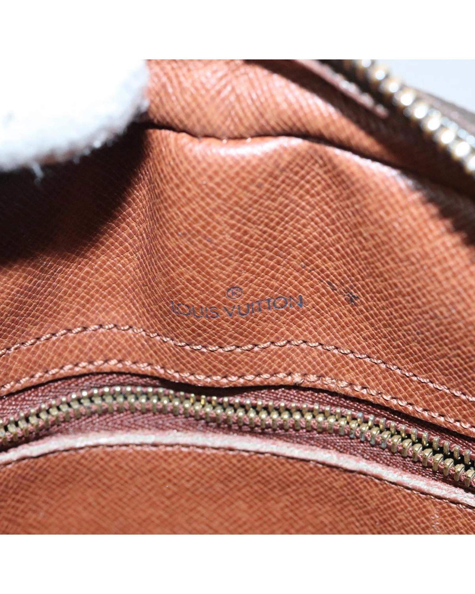 Pochette Clemence Crossbody Bag