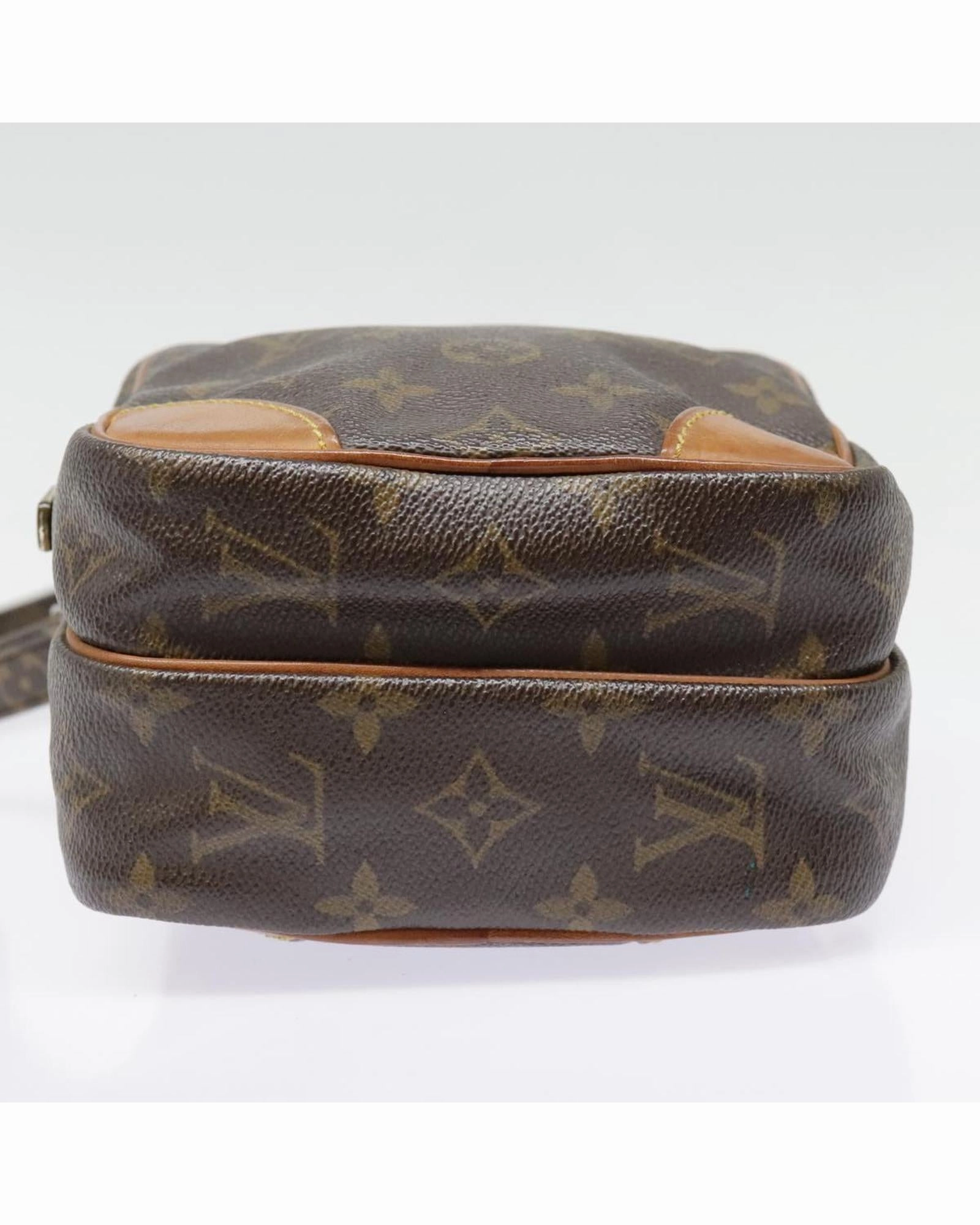 Pochette Crossbody Bag