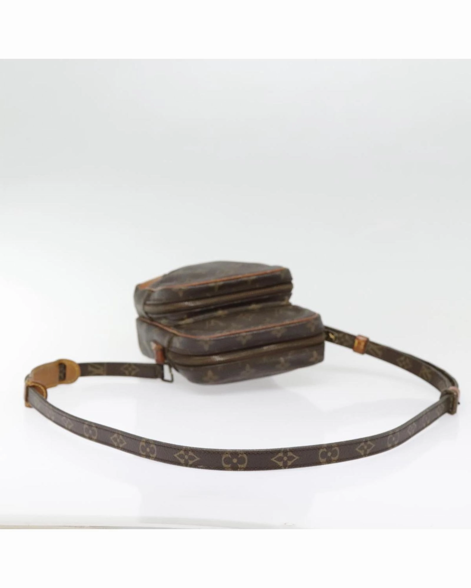 Pochette Crossbody Bag