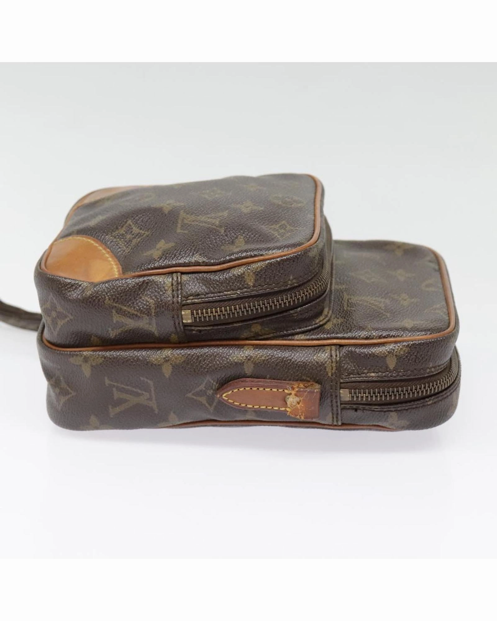 Pochette Crossbody Bag