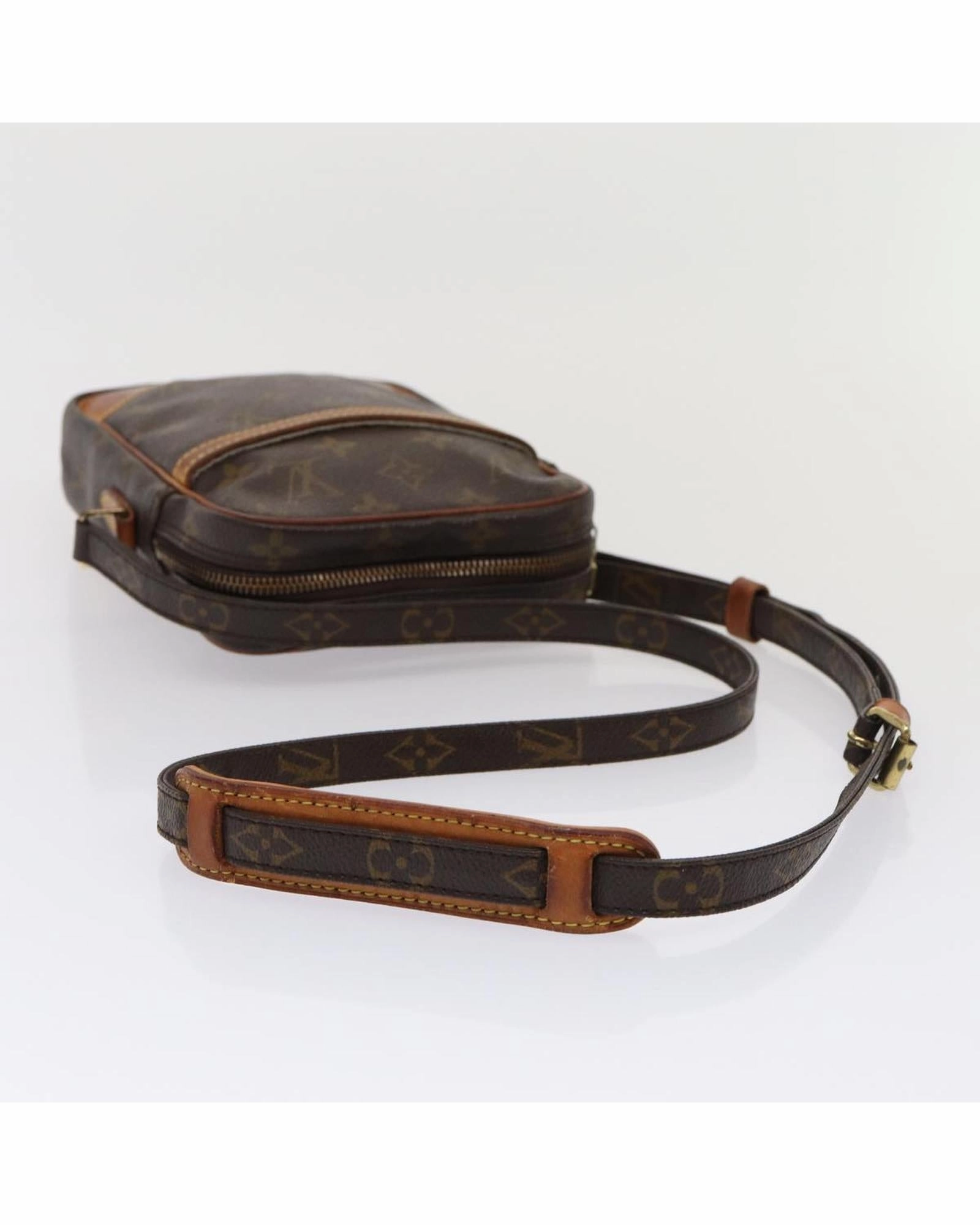 Pochette Crossbody Bag Model M51870
