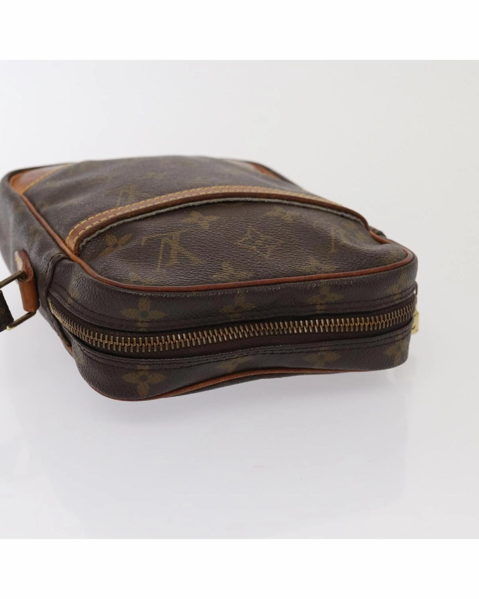 Pochette Crossbody Bag Model M51870