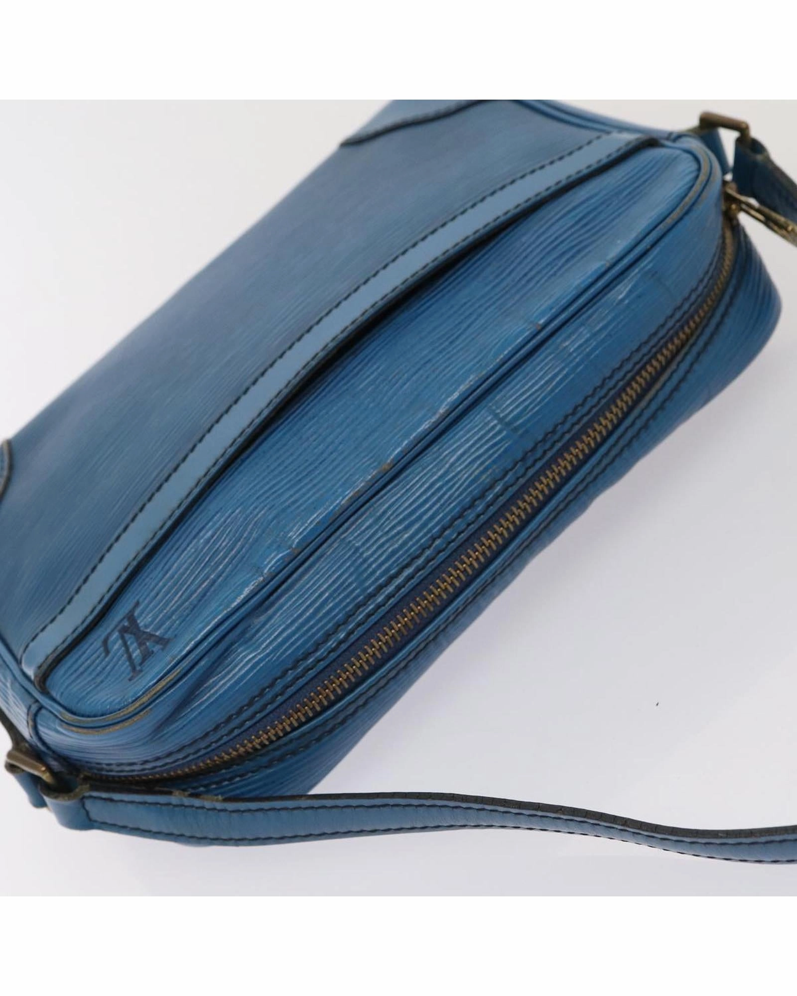 Pochette Epi Leather Shoulder Bag