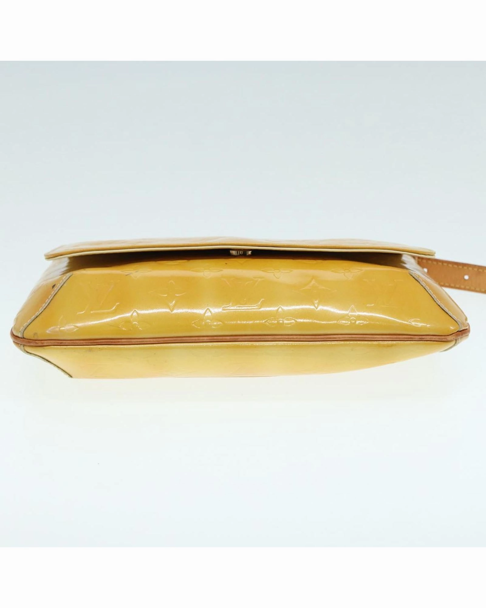 Pochette M90076 crossbody bag