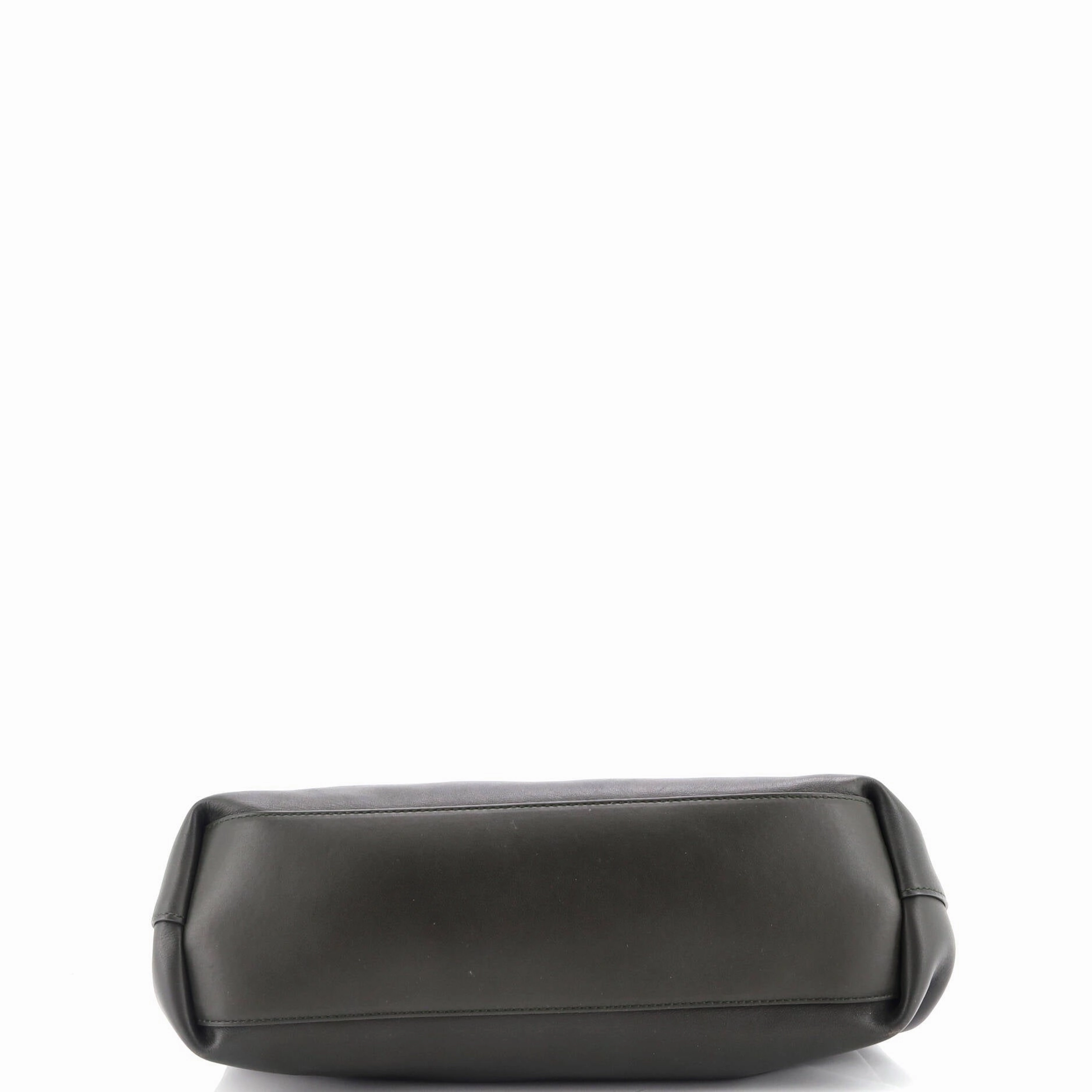 Point Shoulder Bag Leather Medium