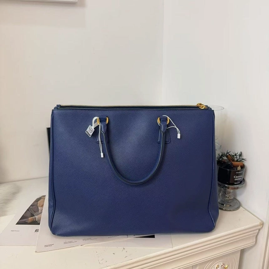 Prada Saffiano shoulder bag