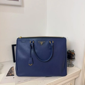 Prada Saffiano shoulder bag