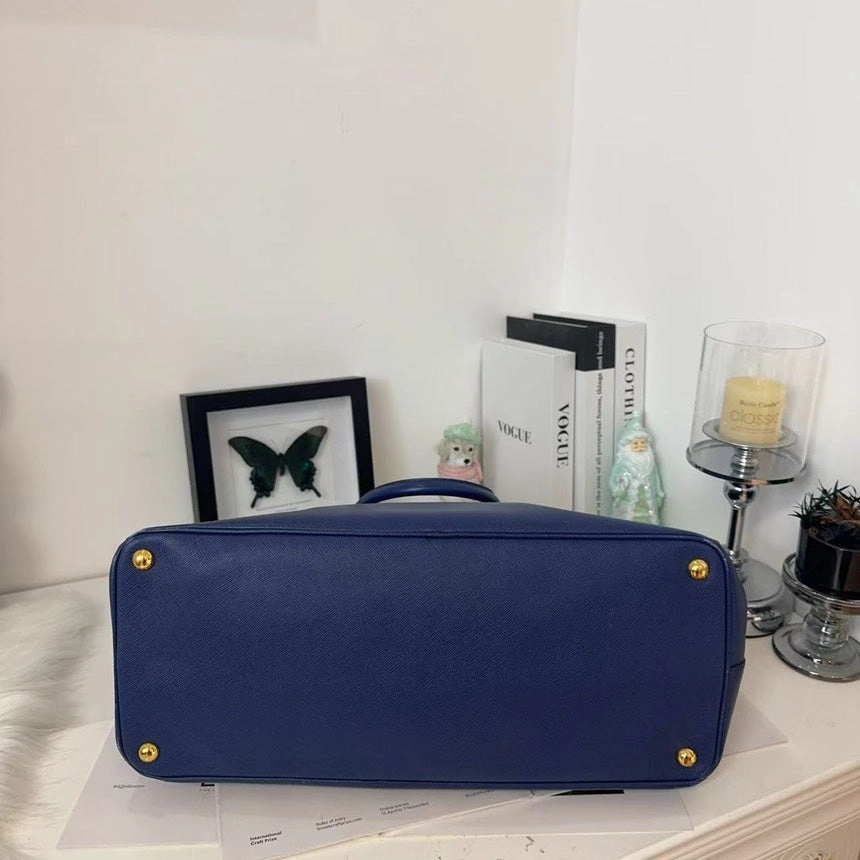 Prada Saffiano shoulder bag