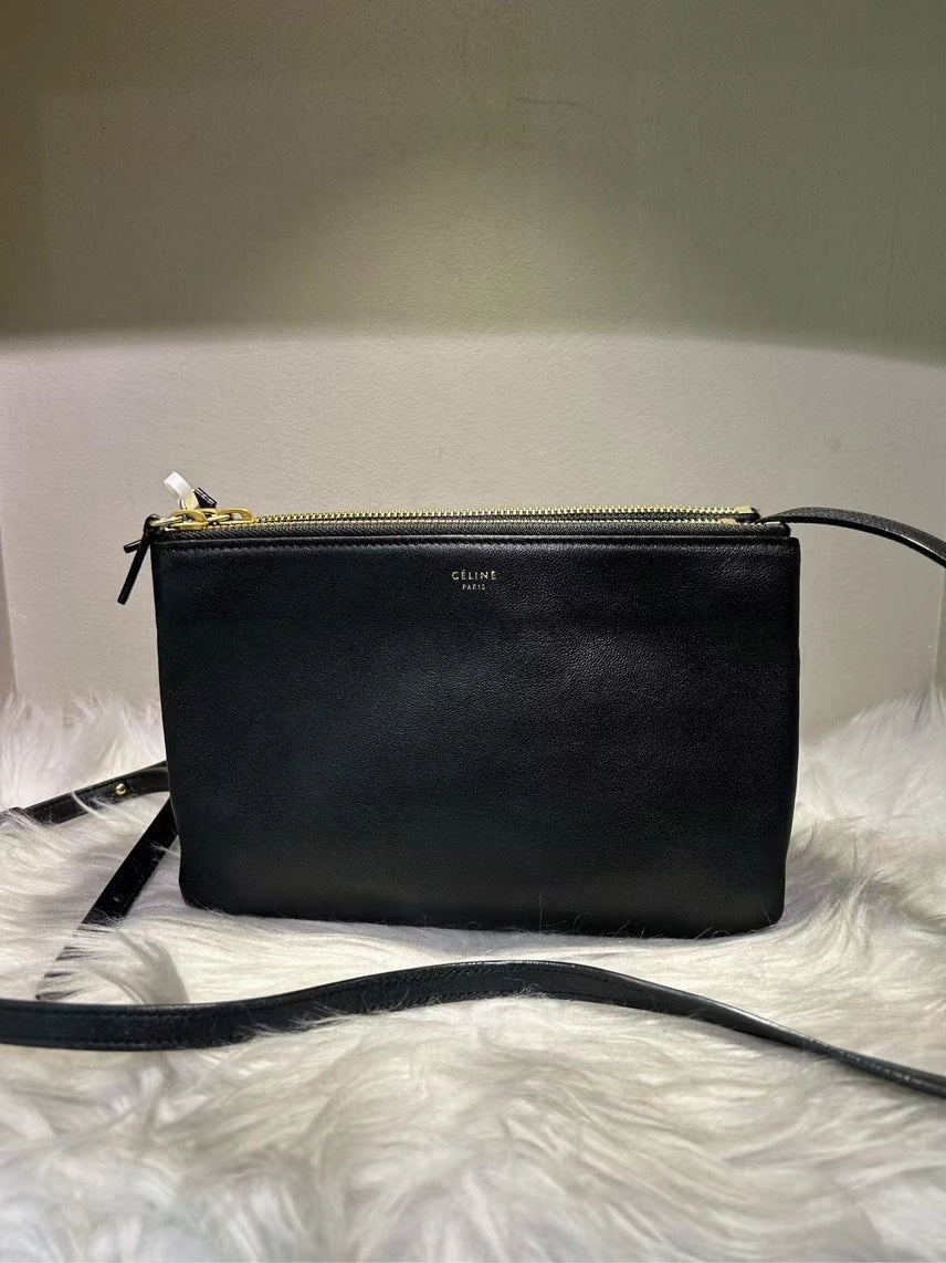 Pre-loved CELINE Trio Black Crossbody Bag - Leather, Medium
