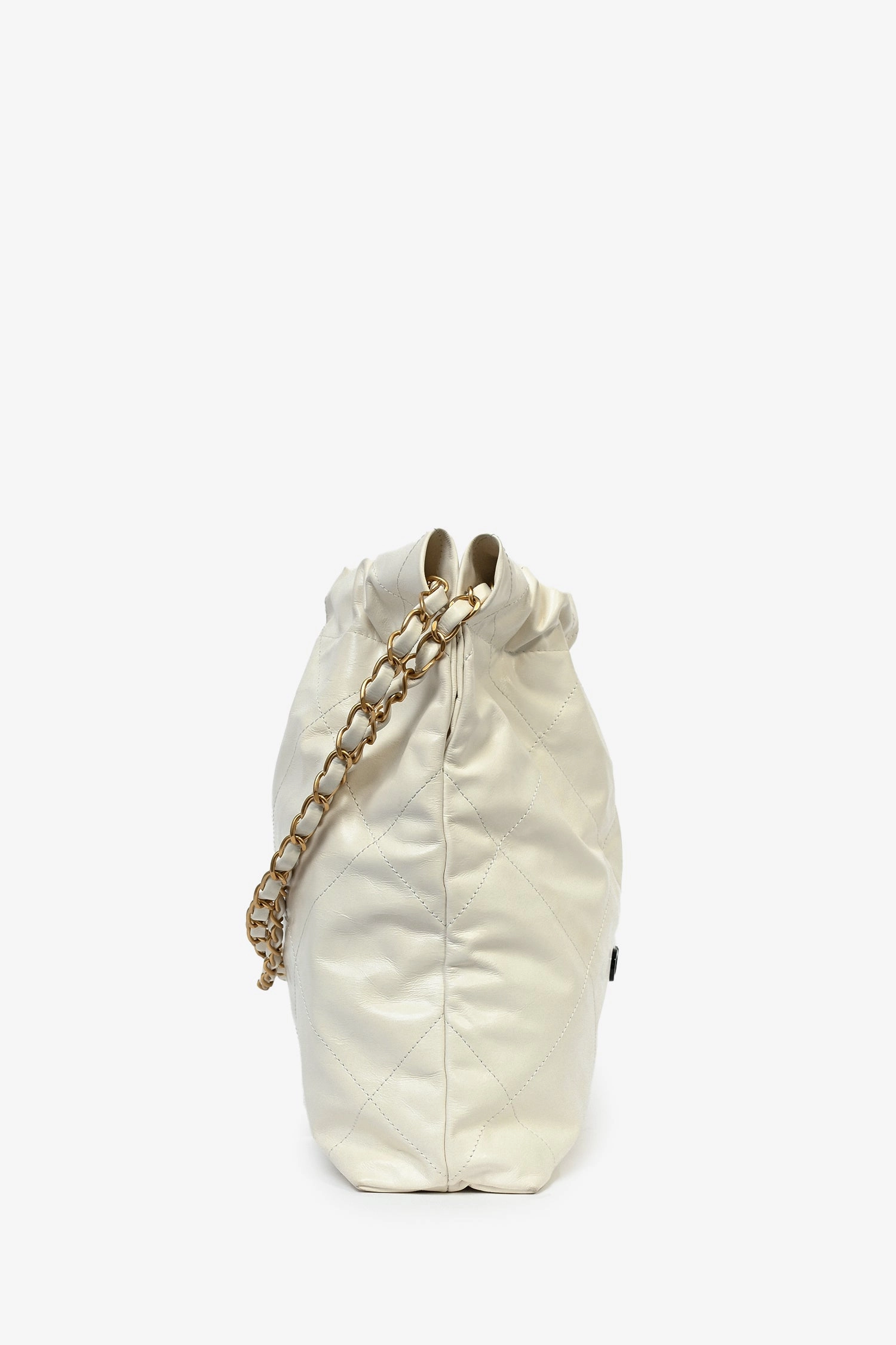 Pre-Loved Chanel White Leather Small Chanel 22 Shoulder Bag