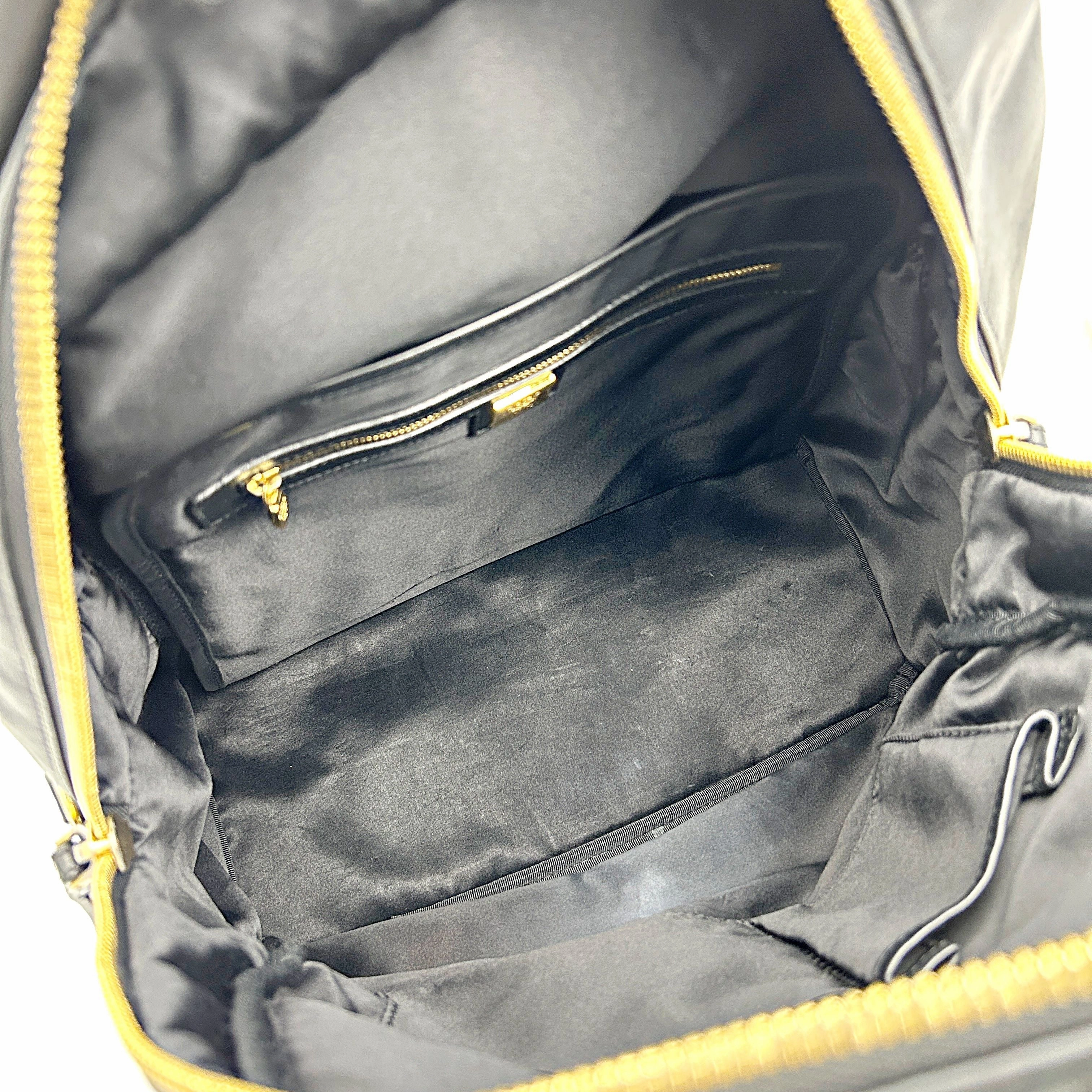 Pre- Mcm Large Backpack Unisex  LA7812